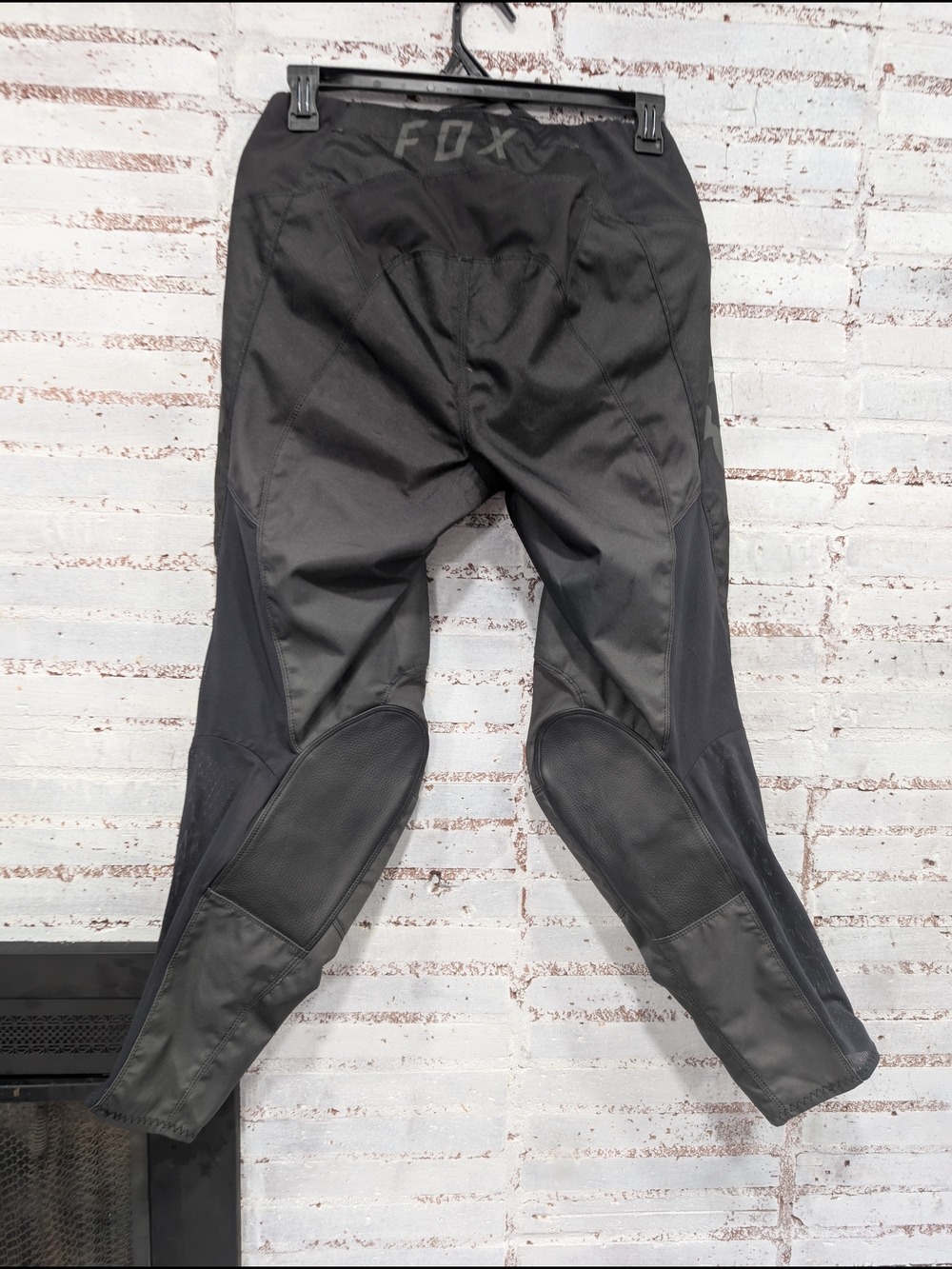 FOX Men’s Black Motocross Pants - Picture 9 of 10